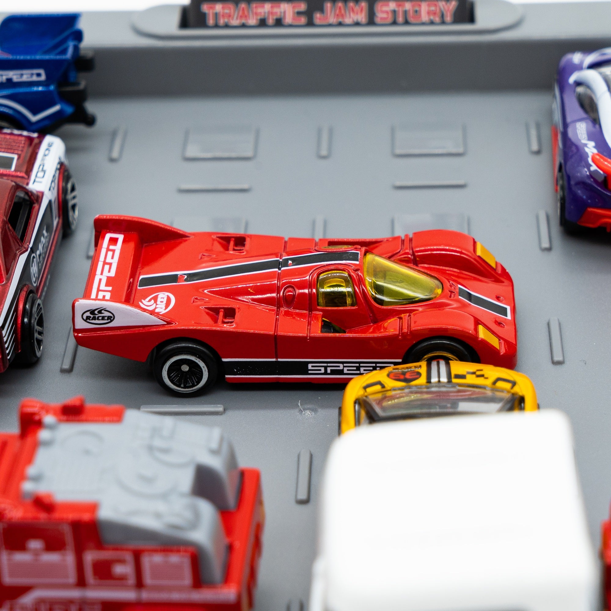 COI Play Adventure Wheels 21-car alloy set close-up play scene